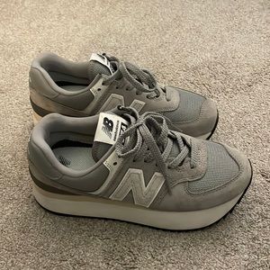 New Balance 574+